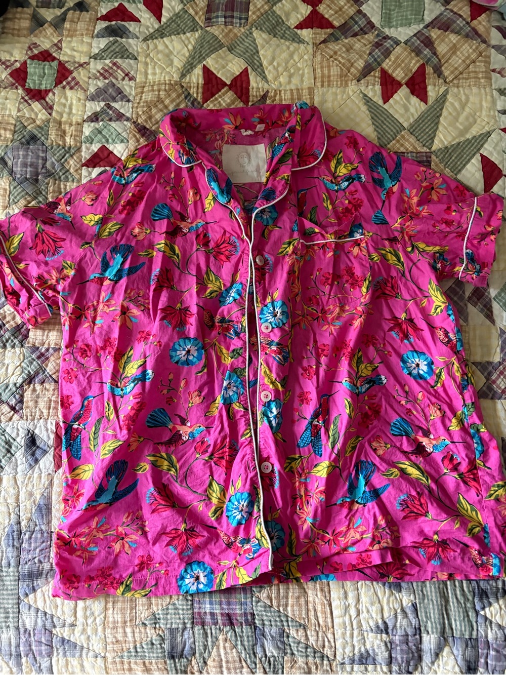 Printfresh Hummingbird Haven Short-Sleeve Top